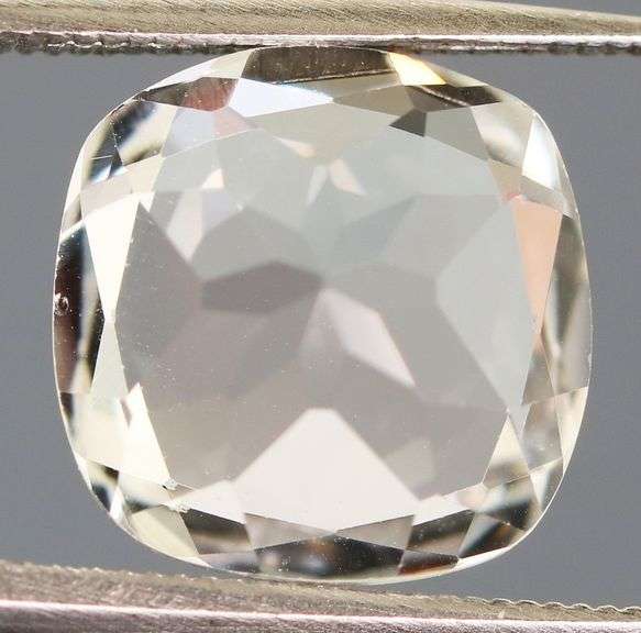 Stunning 5.09ct diamond white Topaz