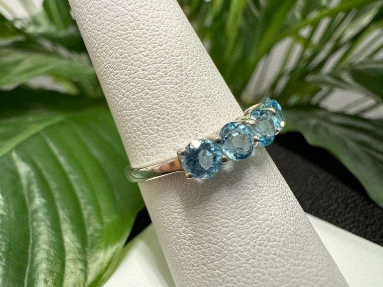 Sterling Silver Natural Gemstone Blue Topaz Ring Size 7