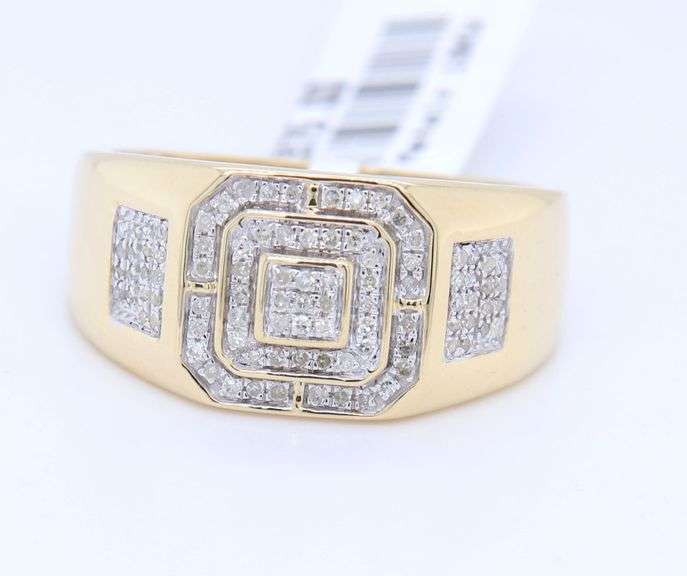10kt Yellow gold round brilliant cut diamond ring