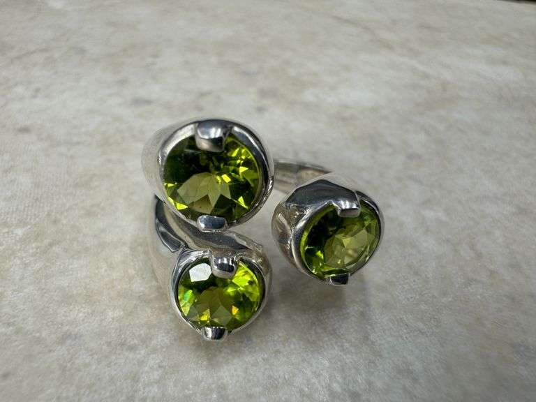 Sterling Silver Natural Gemstone Perdiot Ring Size 7