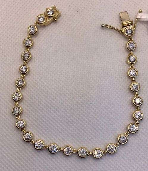 STUNNING 18K YELLOW GOLD BEZEL SET DIAMOND BRACELET