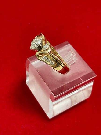 CERTIFIED 14K YELLOW GOLD AND DIAMOND RING