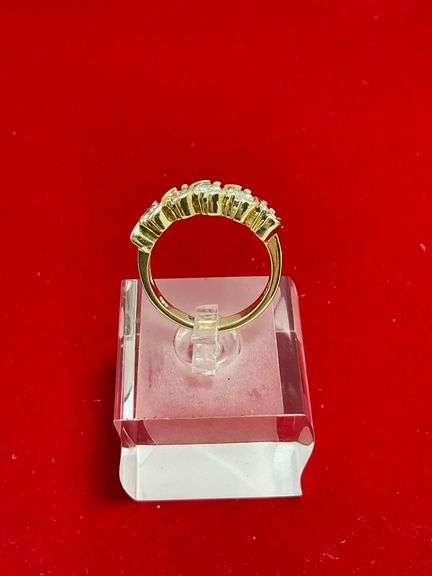 CERTIFIED BRAND NEW 14K GOLD AND DIAMOND BAND. 1.00 CARAT