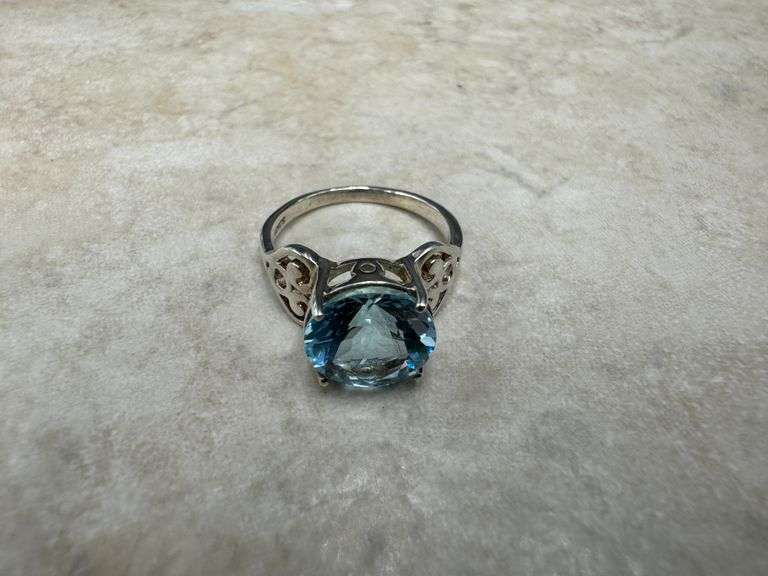 Sterling Silver Natural Gemstone Blue Topaz Ring Size 6