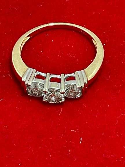 CERTIFIED 14K GOLD AND DIAMOND RING. 1.00 CARAT.