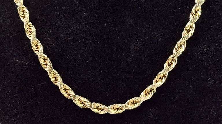 Charming 14K Yellow Gold Rope Chain Necklace