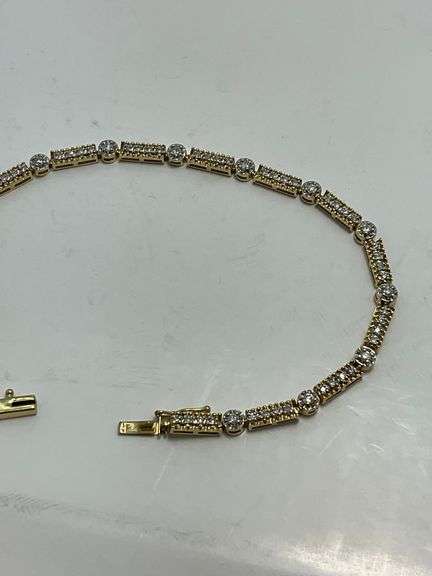 CERTIFIED 14K YELLOW GOLD AND DIAMOND BRACELET