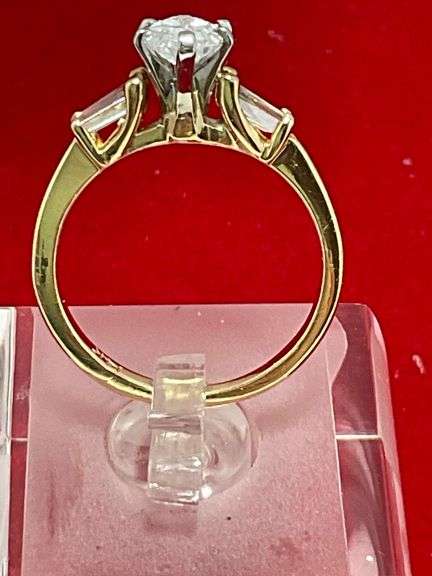 CERTIFIED 14K GOLD DIAMOND ENGAGEMENT RING. 1.00 CARAT