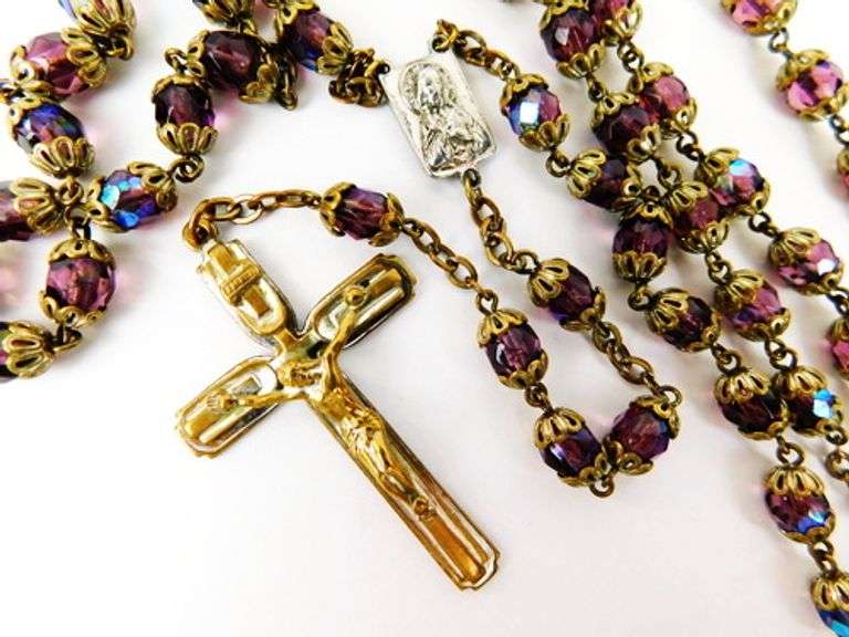 Beautiful Vintage Iridescent Crystal Rosary