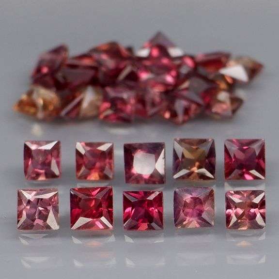 Fantastic 2.65ct untreated Sapphire set