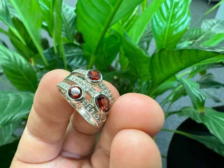 Sterling Silver Natural Gemstone Garnet Ring Size 6