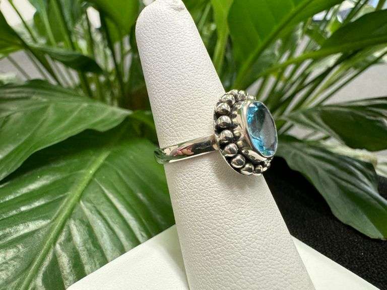 Sterling Silver Natural Gemstone Blue Topaz Ring Size 6