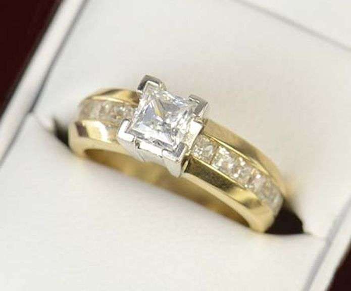 10K Yellow Gold Princess Squared Classic Travel Engagement Ring