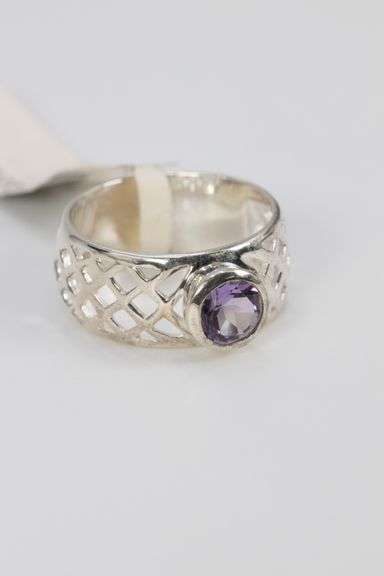 Sterling Silver Amethyst Gemstone Ring