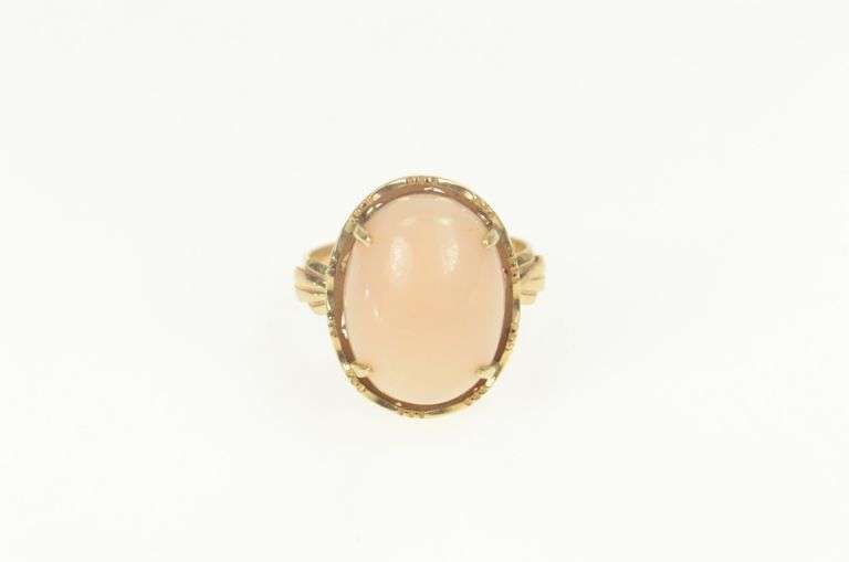 18K Yellow Gold Retro Coral Oval Ornate Cocktail Statement Ring