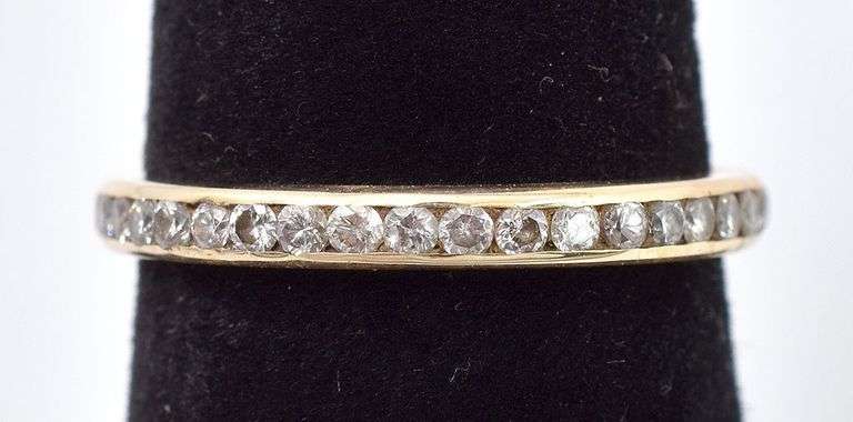 Fantastic 14K Yellow Gold Diamond Band Ring