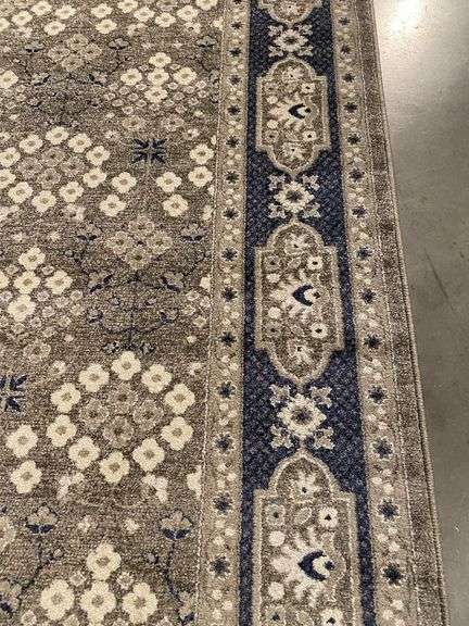 Beautiful & Trendy  Design  Rug 8X11