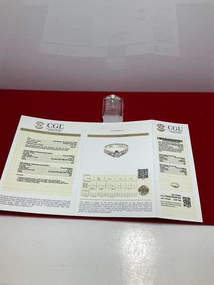 CERTIFIED 14K WHITE GOLD DIAMOND RING
