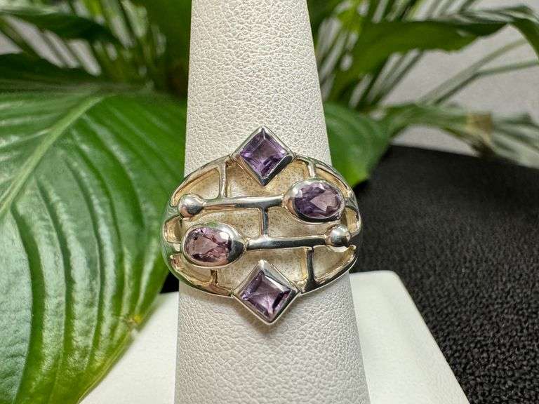 Sterling Silver Natural Gemstone Amethyst Ring Size 8