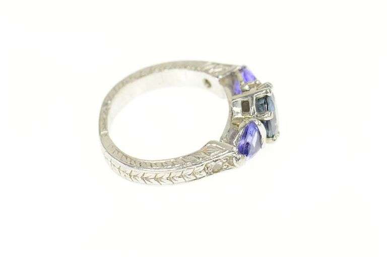 Platinum 3.12 Ctw Sapphire Amethyst Etched Engagement Ring