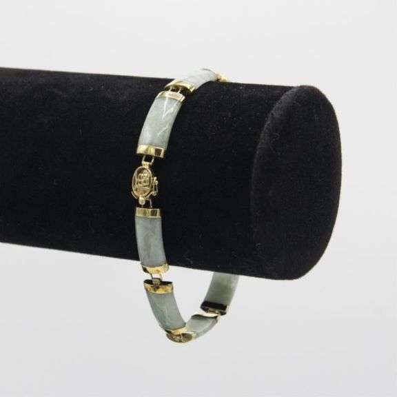 Beautiful Natural 62 Ct Chinese Jadeite 14 Kt Gold Bracelet