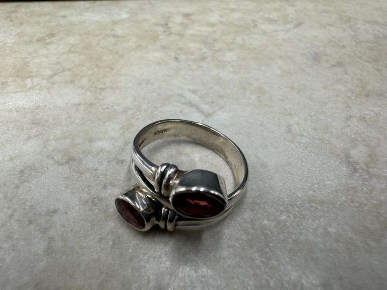 Sterling Silver Natural Gemstone Garnet Ring Size 6