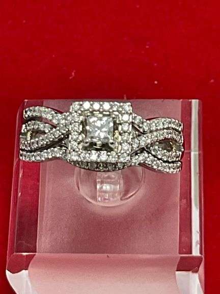 CERTIFIED 14K WHITE GOLD DIAMOND RING.  1.25 CARAT