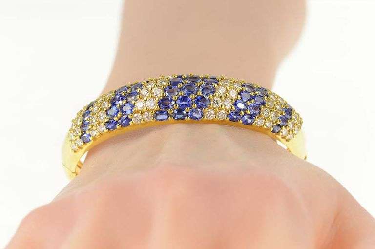 18K Yellow Gold 17.90 Ctw Sapphire Diamond Pave Bangle Bracelet