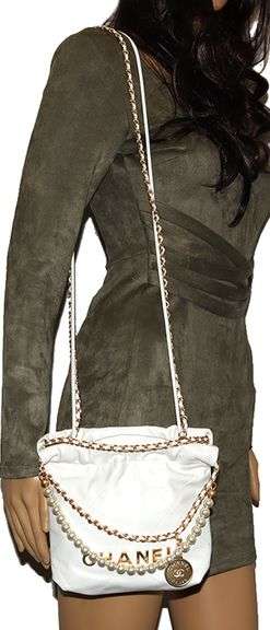 CHANEL 22 Mini White Pearl Shiny Crumpled Calfskin Quilted Chain Bag W/Box