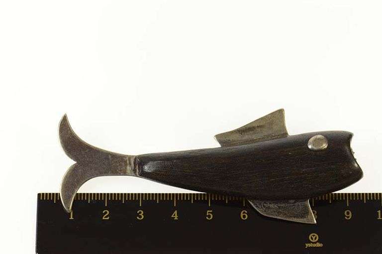 Sterling Silver Carved Wood Antique Fish Bass Fishing Pin/Brooch