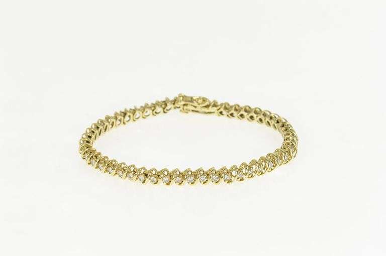 14K Yellow Gold 1.50 Ctw Classic Wavy Link Diamond Tennis Bracelet