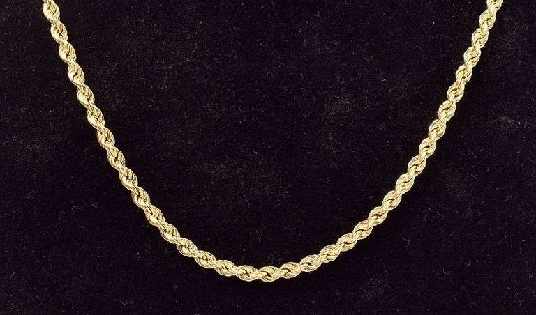 Handsome 14K Yellow Gold Rope Chain Necklace