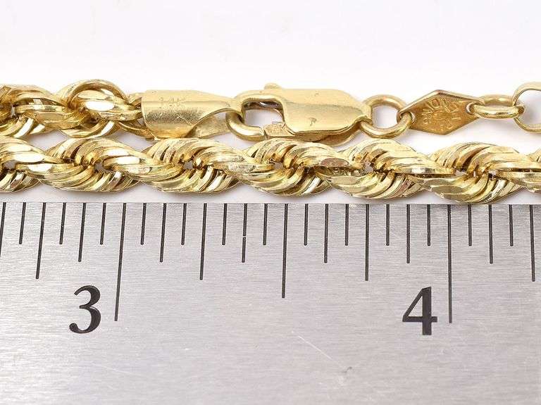 Charming 14K Yellow Gold Rope Chain Necklace