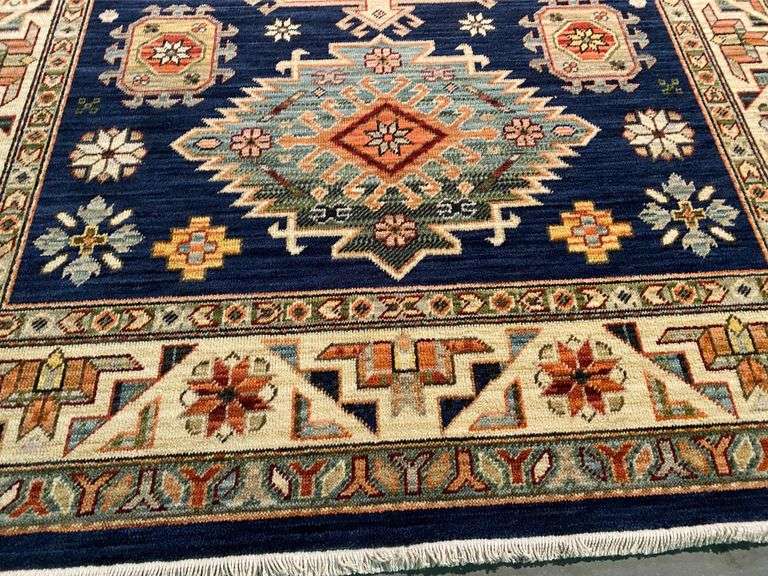 Stunning Kazak Design Wool Rug 6x8