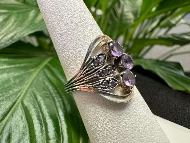 Sterling Silver Natural Gemstone Amethyst Ring Size 6