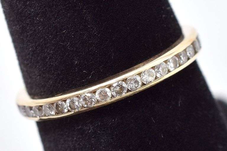 Fantastic 14K Yellow Gold Diamond Band Ring