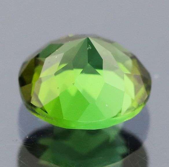 Collectors untreated 1.05ct bi-color green Tourmaline