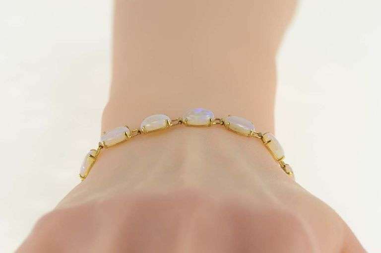 14K Yellow Gold Oval Natural Opal Chinese Symbol Clasp Bracelet