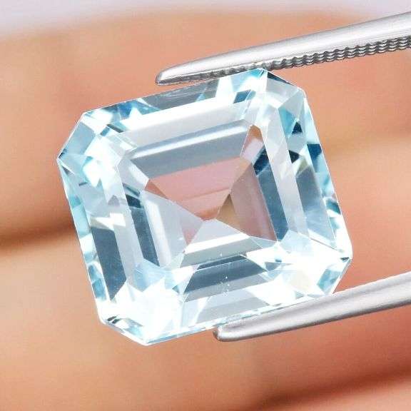 Emerald cut 10.15ct platinum blue Topaz