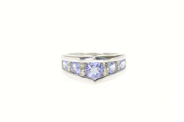 14K White Gold Pointed Tanzanite Diamond Chevron Engagement Ring