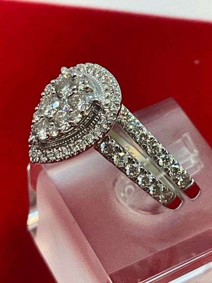 CERTIFIED NEW 14K WHITE GOLD AND DIAMOND WEDDING SET. 2.00 CARATS