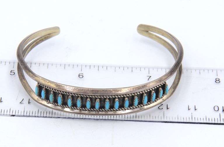 Vintage 925 sterling silver signed Turquoise cuff bangle
