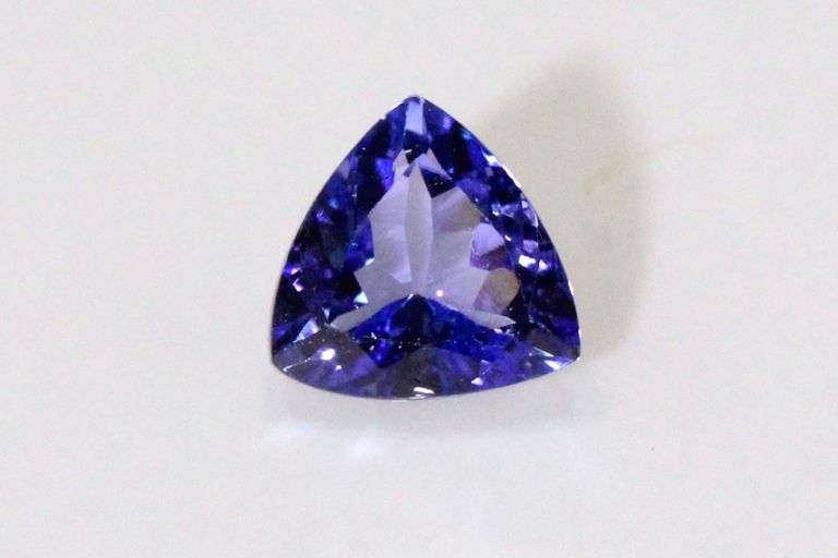 Bright Tanzanite Trillion