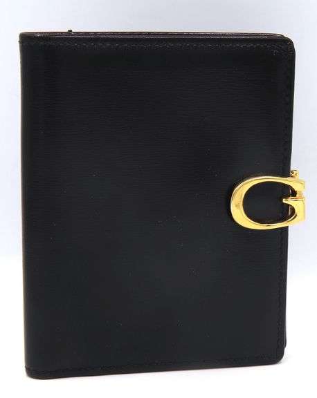 Gucci G Clasp wallet