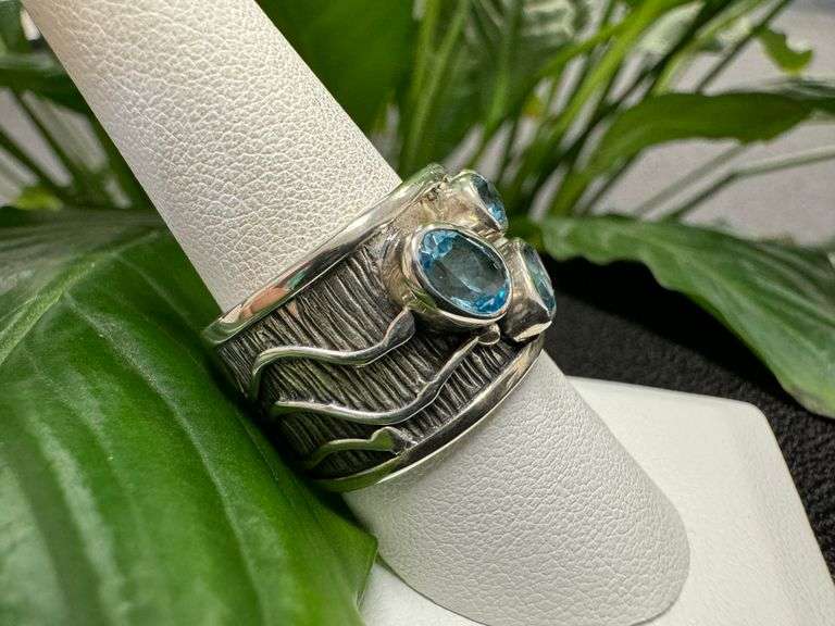 Sterling Silver Natural Gemstone Blue Topaz Ring Size 10