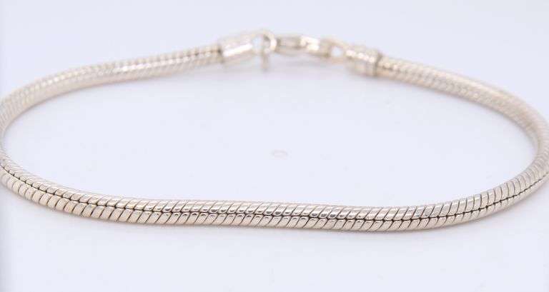 Group lot of 2 vintage 925 sterling silver bracelets