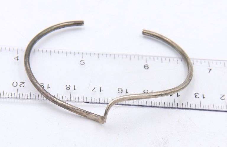 Group lot of vintage 925 sterling silver bangles