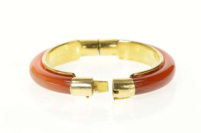 14K Yellow Gold Carved Carnelian Agate Ornate Retro Bangle Bracelet