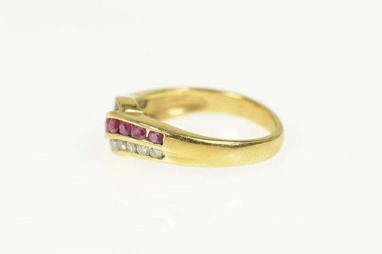 18K Yellow Gold 0.98 Ctw Natural Ruby Diamond Wavy Band Ring