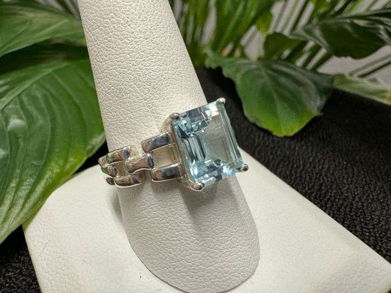 Sterling Silver Natural Gemstone Blue Topaz Ring Size 10